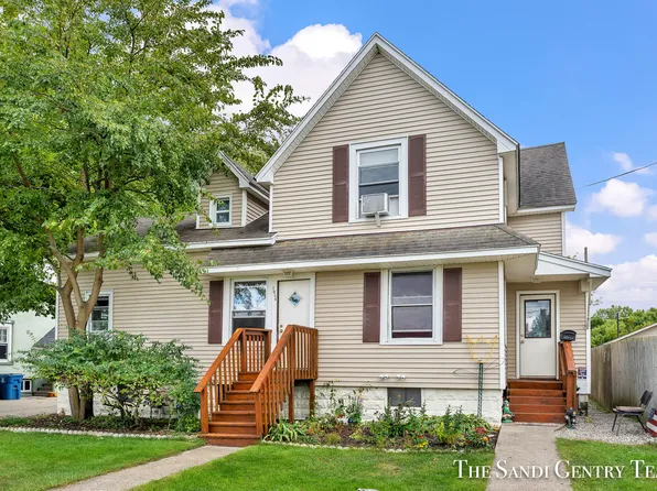 1034 Madison St, Grand Haven, MI 49417