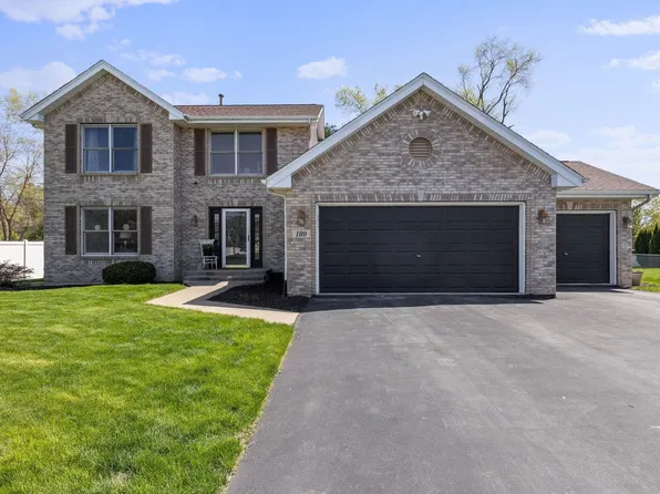 109 Old Meadow Ln, Rockton, IL 61072