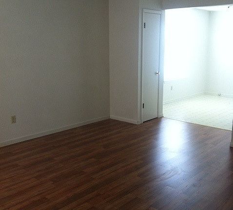2nd image of 203 Oak Trail Dr APT A