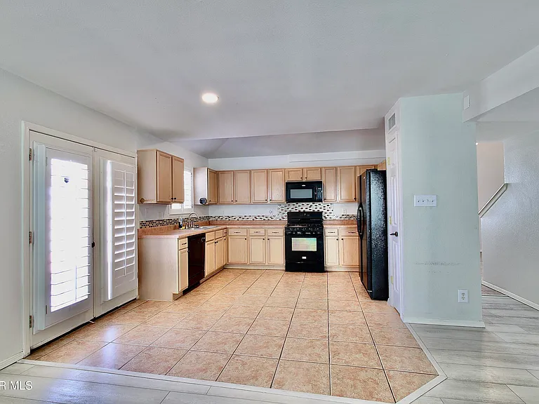 12229 Kingsgate Ct — Photo 16