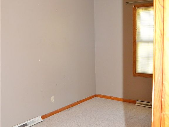 5th image of 206 William St
