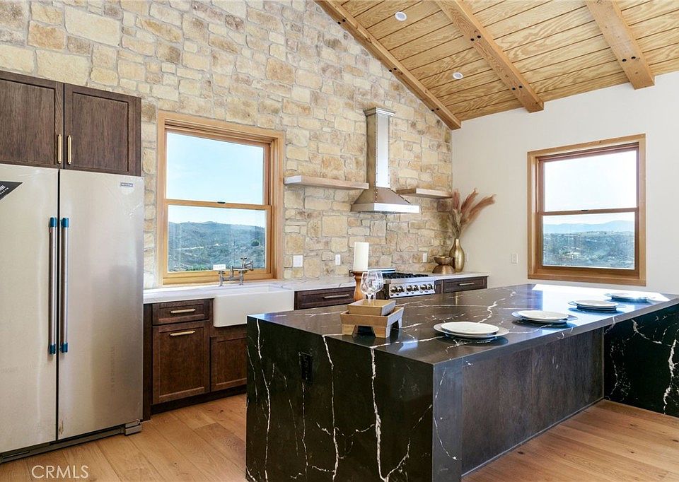 1st image of 37219 Quarter Valley Rd