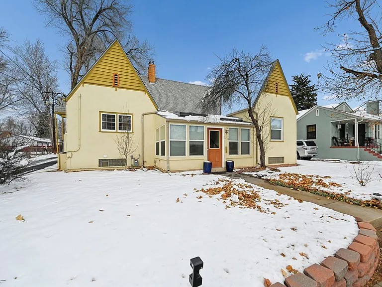 1318 E Willamette Ave — Photo 7