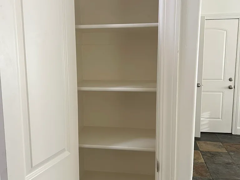 607 E Wyngate Pointe Ln — Photo 18