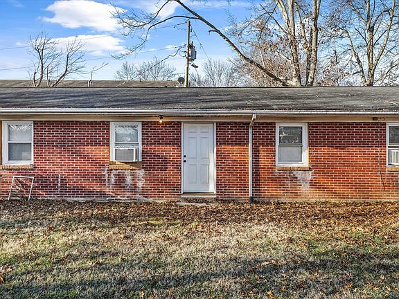 3rd image of 2717 Woodrow Dr APT 3