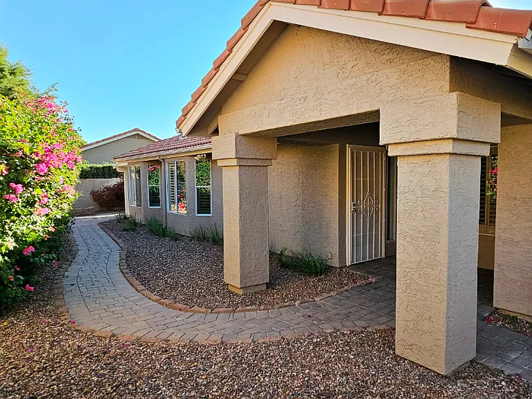 8845 E Sunnyside Dr — Photo 2