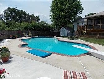 5th image of 14745 Darbydale Ave