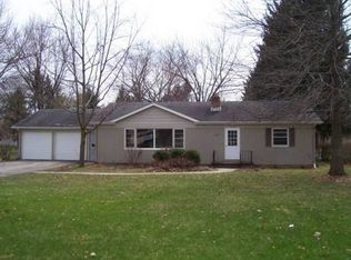 2534 Sunset Dr, Beloit, WI 53511