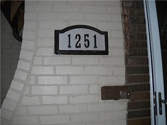 3rd image of 1251 W Gregory Blvd