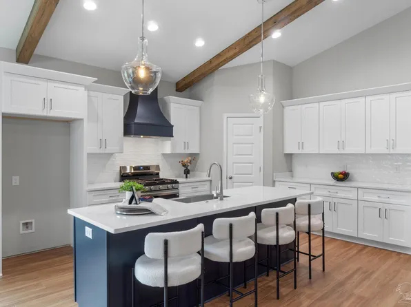 7900 Tippin Ave, Pensacola, FL 32504