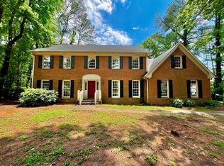 5262 Lanford Springs Ct SW, Lilburn, GA 30047