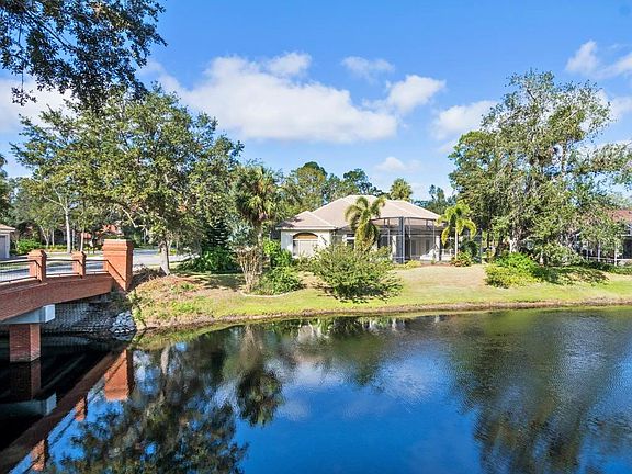 4th image of 4892 Shoreline Cir
