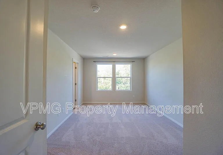 2620 NE 117th Pl — Photo 27