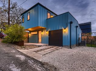 2406 E 8th St #B, Austin, TX 78702