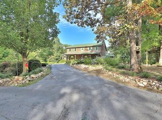 1318 Brooks Rd, Brooks, GA 30205