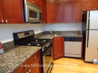 3211 W Altgeld St #3, Chicago, IL 60647