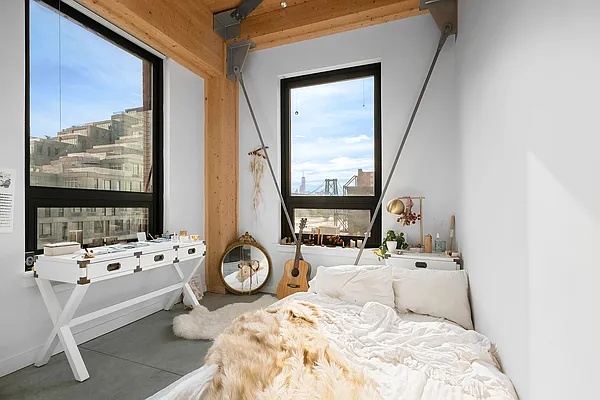 Rented by MNS | media 18