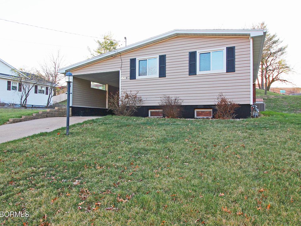 1st image of 1418 Debra St