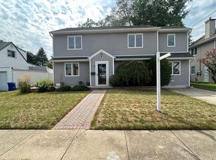 3068 Xavier Pl, Oceanside, NY 11572