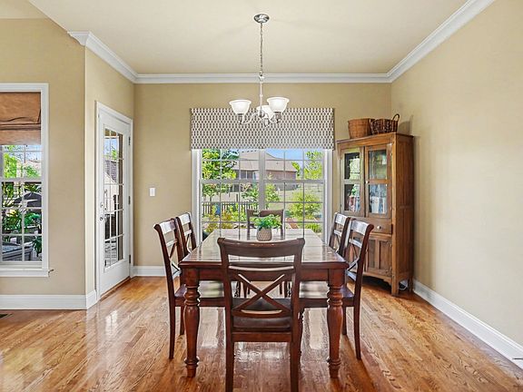 4th image of 122 Tamaras Way