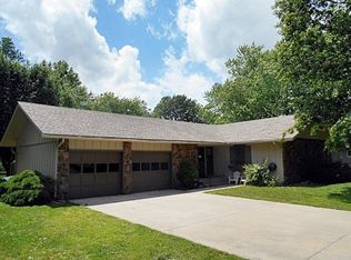 1904 Colonial Dr, Pittsburg, KS 66762