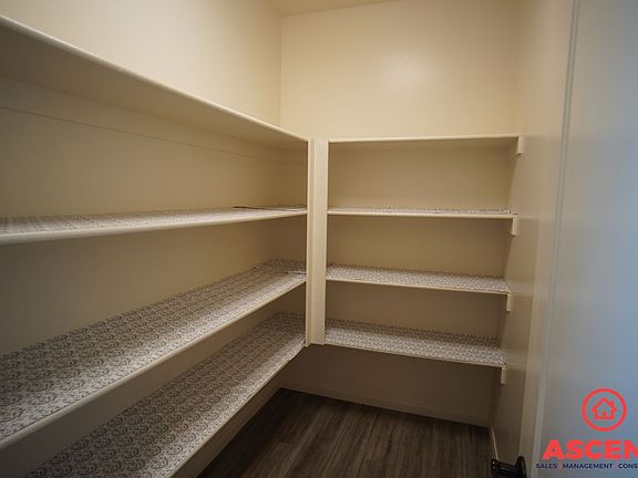 3rd image of 12728 Medallion Dr