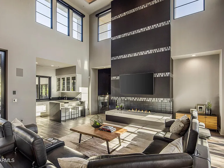 10110 E Siesta Ln — Photo 10