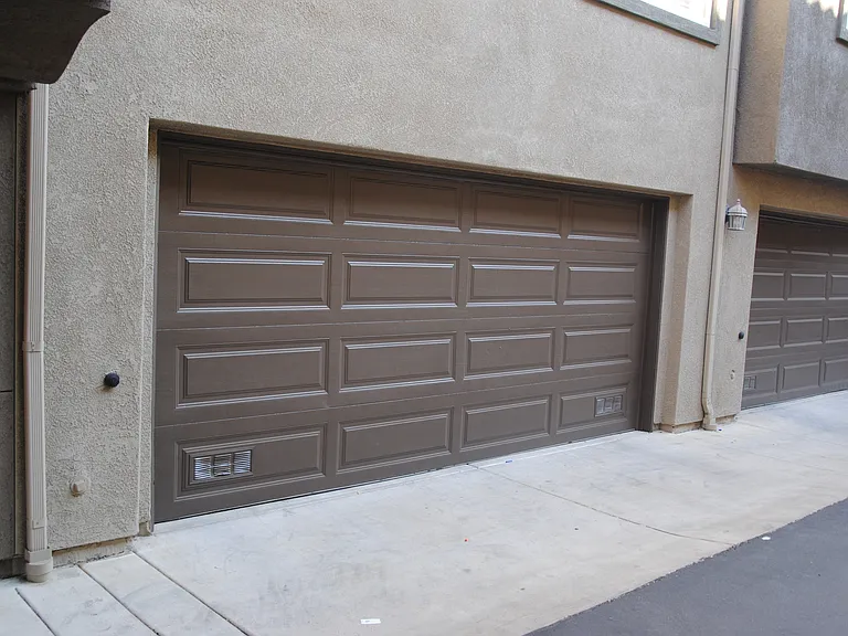 672 Kellogg St — Photo 8