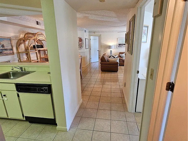 14831 Summerlin Woods Dr #4 — Photo 2