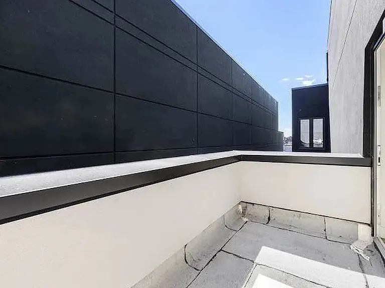 1591 Broadway #15 — Photo 7