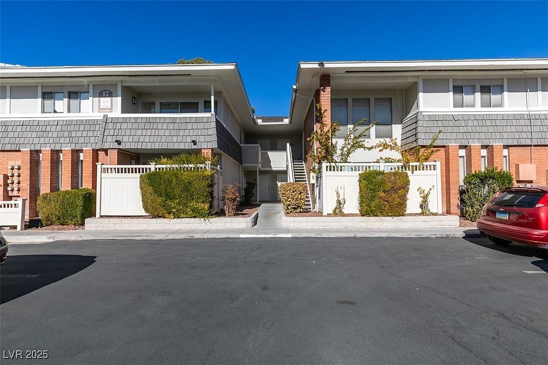 668 Oakmont Ave UNIT 1715