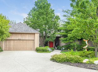 2075 Painters Lake Rd, Highland Park, IL 60035