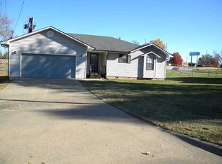 207 Big Tree Dr, Bentonville, AR 72712