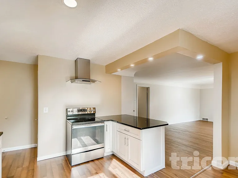 2545 Edgerton St — Photo 4