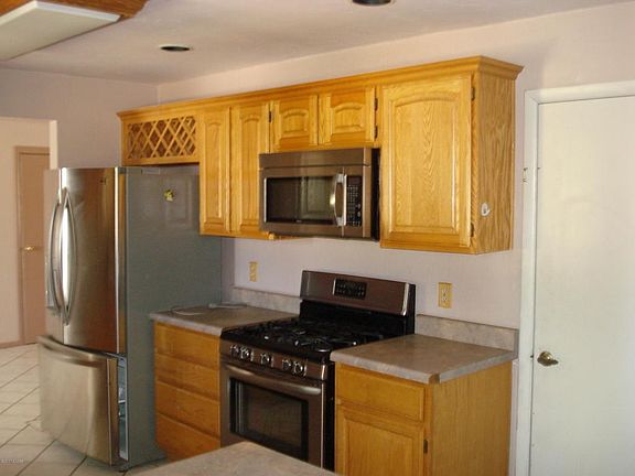 5th image of 7540 S Camino Bello