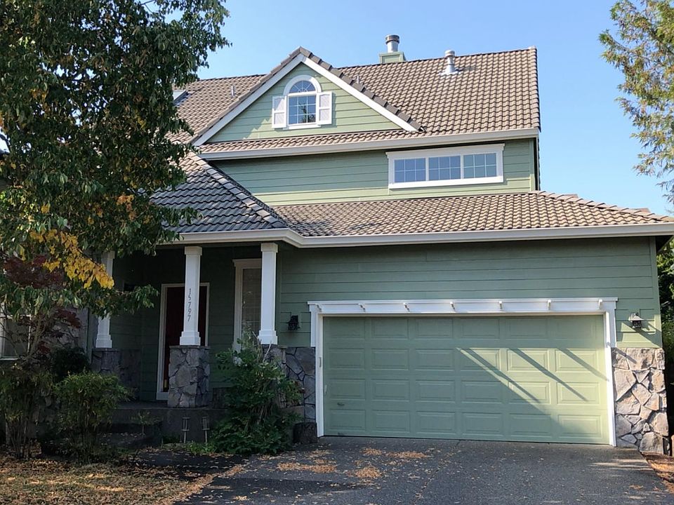 Patio and 2 car garage. Yard Maintenance included in rent.