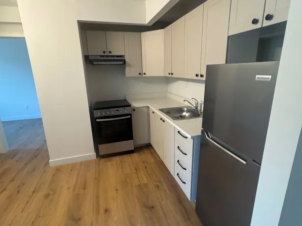 16 Wade Sq #5E, Bronx, NY 10457