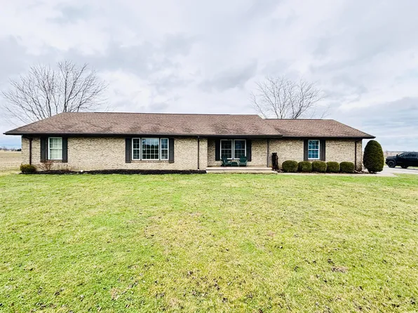 348 Grassy Run Rd, Sabina, OH 45169