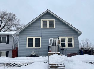 355 Geranium Ave E, Saint Paul, MN 55130