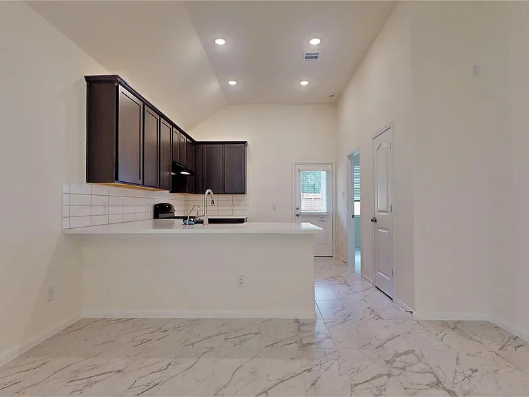 10434 Astor Point Trl — Photo 11