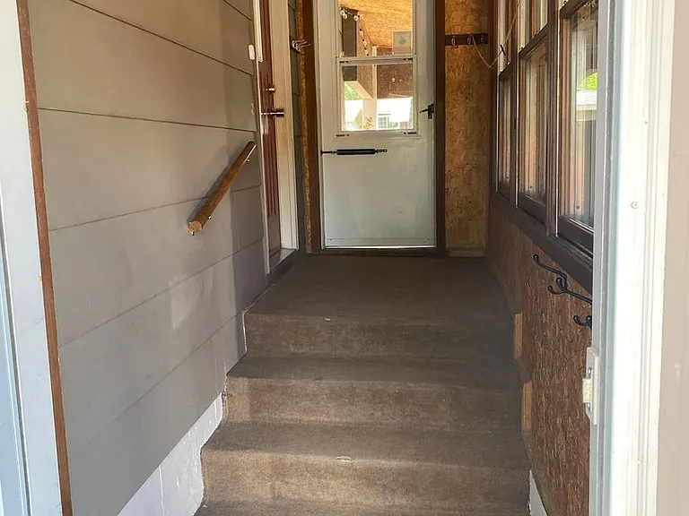 970 Box Ave — Photo 3