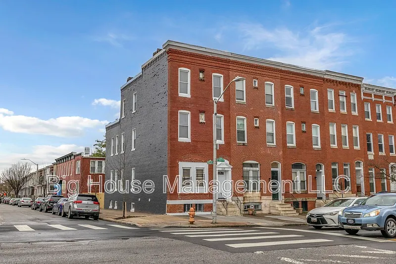 2 bed, 1.0 bath, 750 sqft, $1,495 — Photo 1
