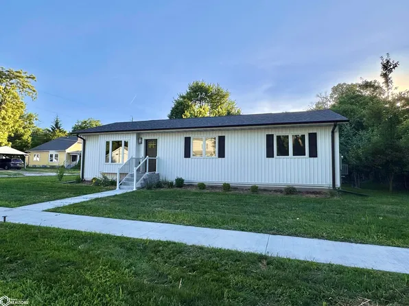 504 S 6th St, Fairfield, IA 52556