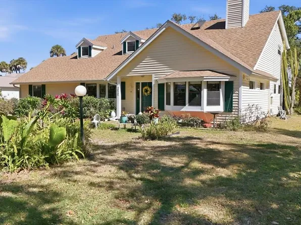 2020 E Dolphin Dr, Englewood, FL 34223