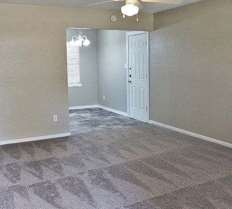 2nd image of 914 Chalk St