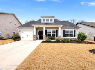 106 Screech Dr, Fountain Inn, SC 29644