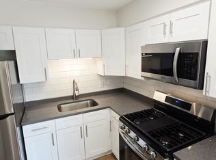 16601 Jean Ln APT 2C, Tinley Park, IL 60477