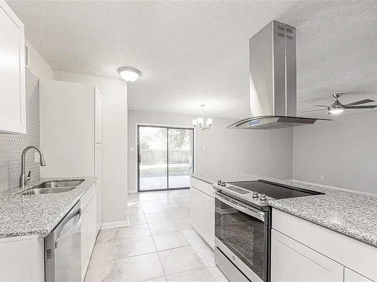 330 Tara Plantation Dr — Photo 5