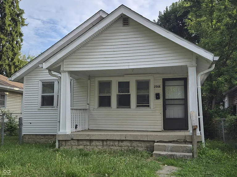 2908 E 17th St — Photo 1