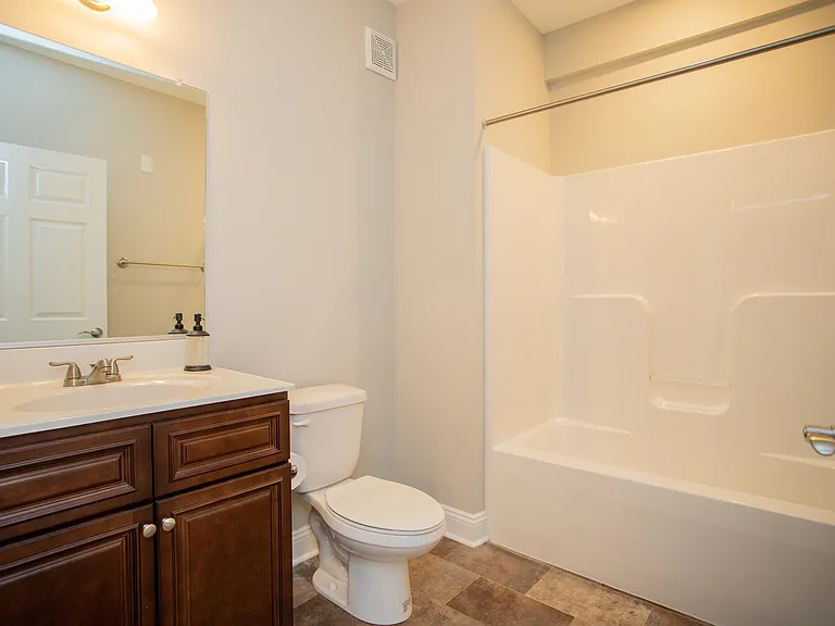31 Gables East Way #202 — Photo 5